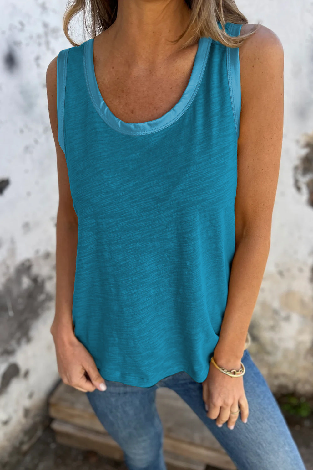 Metallic Shine Trim Scoop Neck Tank Top