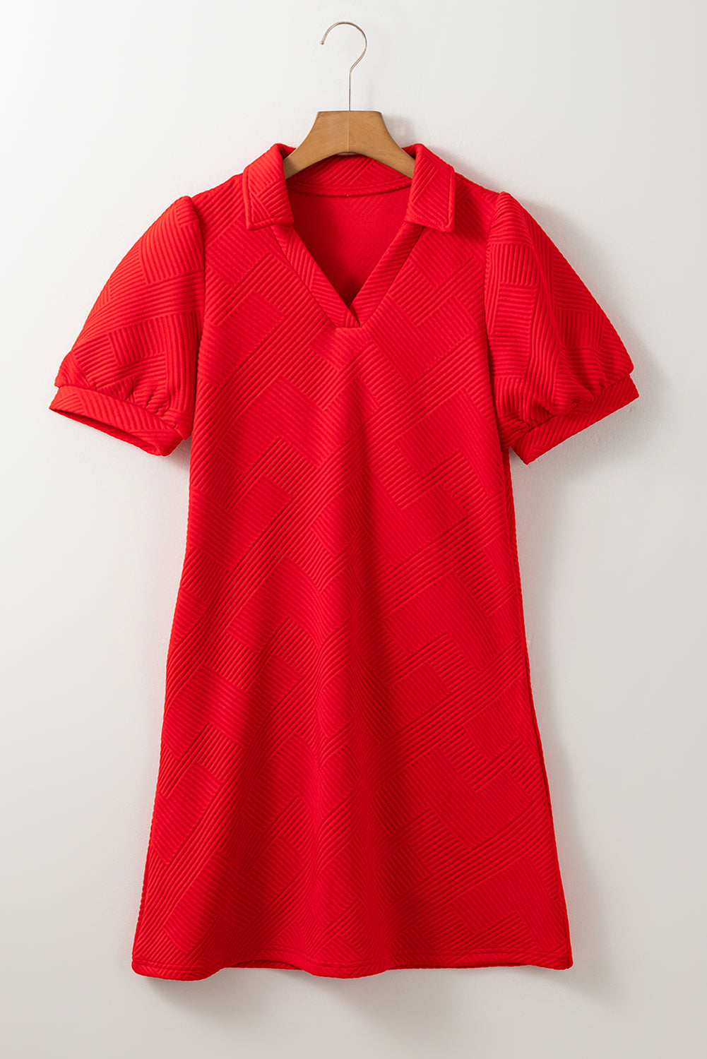 Fiery Red Textured Collared V-Neck Puff Short Sleeve Shift Mini Dress