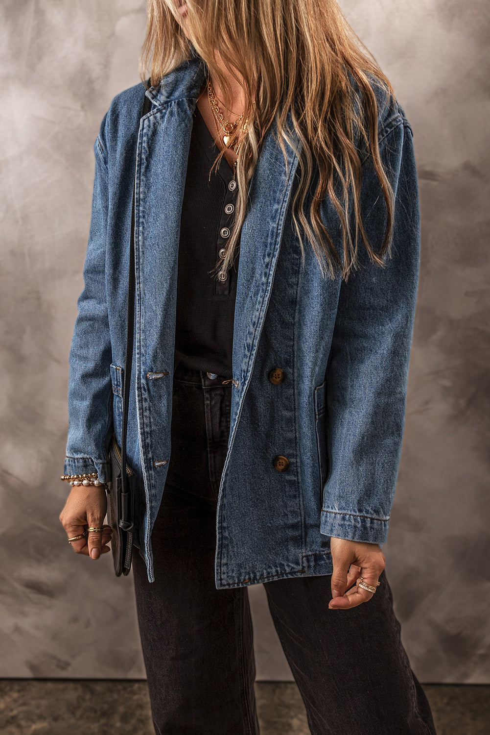 Medium Wash Side Pockets Lapel Collar 2-Button Denim Jacket