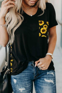 •Base t-shirt splicing with sunflower print on the back  •Sunflower print pocket front  •V neck, short sleeves and loose fit shape  •Very comfortable and breathable fabric  •Fits all body shapes and easy to style  Notes: This is a lightweight knit blend fabric that is so super soft and comfy. The colors are so rich and beautiful. It has a moderate stretch and is relaxed fitting around waist area. It is lightweight but not sheer. If want more fitted look could go down a size 