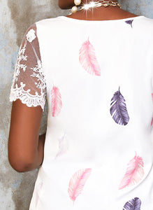 Feather Print V-Neck Lace Short Sleeve Tee
