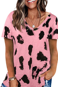 V-neck classic cotton blend pink large leopard print casual tee. Roomy top, nice stretch knit. 