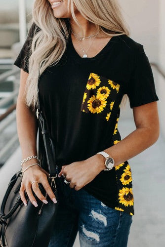 •Base t-shirt splicing with sunflower print on the back  •Sunflower print pocket front  •V neck, short sleeves and loose fit shape  •Very comfortable and breathable fabric  •Fits all body shapes and easy to style  Notes: This is a lightweight knit blend fabric that is so super soft and comfy. The colors are so rich and beautiful. It has a moderate stretch and is relaxed fitting around waist area. It is lightweight but not sheer. If want more fitted look could go down a size 