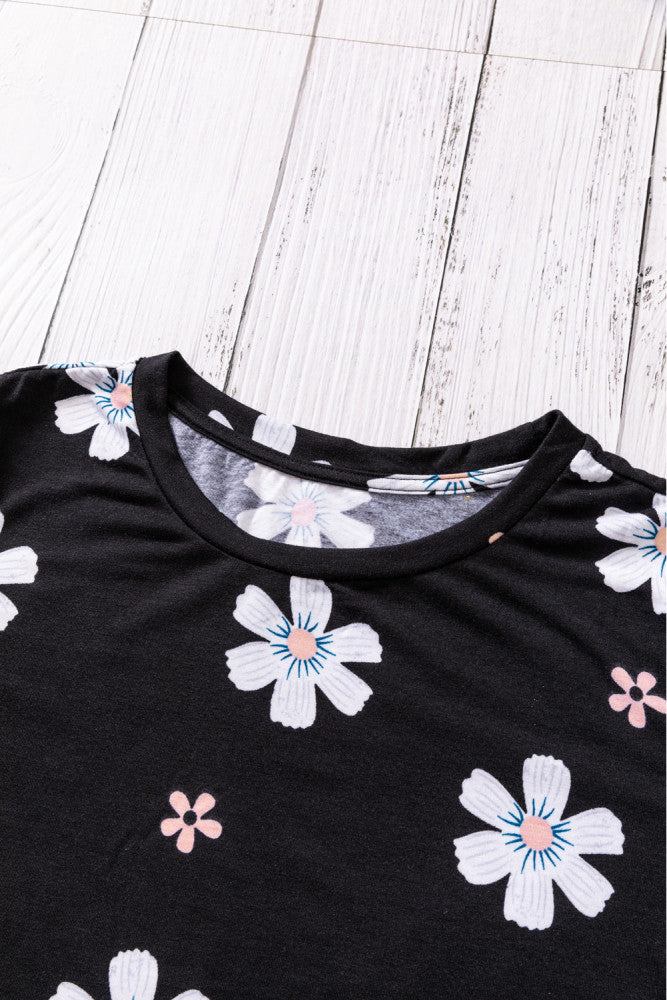 Black Daisy Print T-shirt