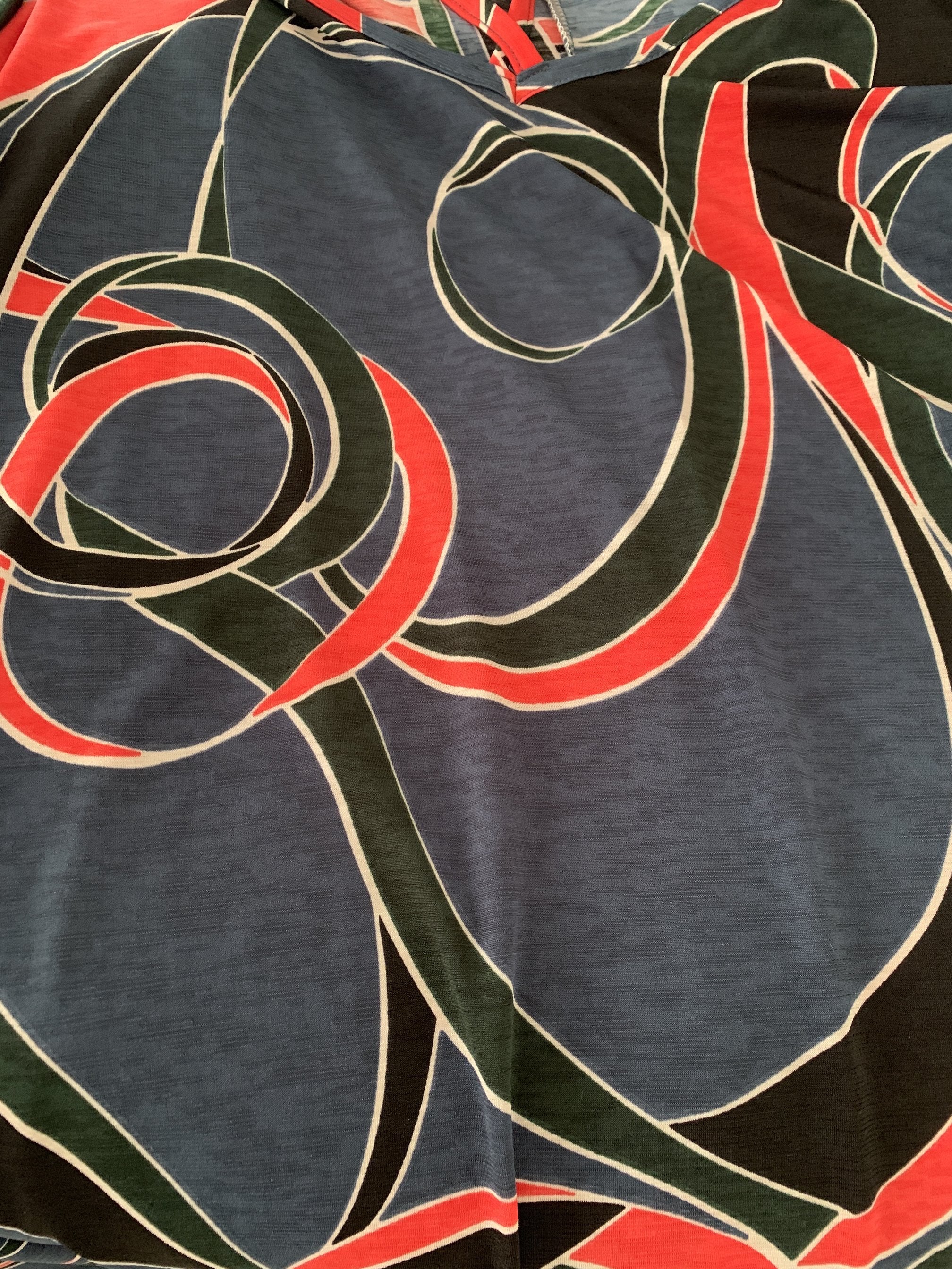 Gray Red Swirly Designed Tunic
