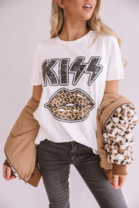 •Soft lightweight cotton material  •High rounded neckline, short loose sleeves  •Adorable leopard print lips graphic  •A relaxed silhouette that falls into a straight hemline  •This chic grunge piece can be worn a variety of different ways